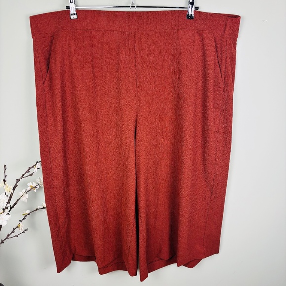 Torrid Textured Rib Pull-On Wide Leg Crop Pant Size 5X - Picture 3 of 5
